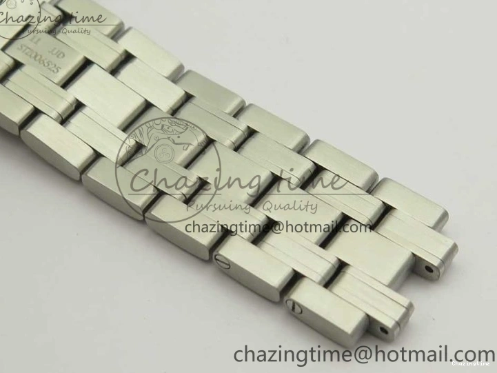 0206 Seamaster 300M Chronometer SS “007” Limited Edition OMF 1:1 Best Edition on SS Bracelet A2824 (Black Balance Wheel) V Seasonal 7952